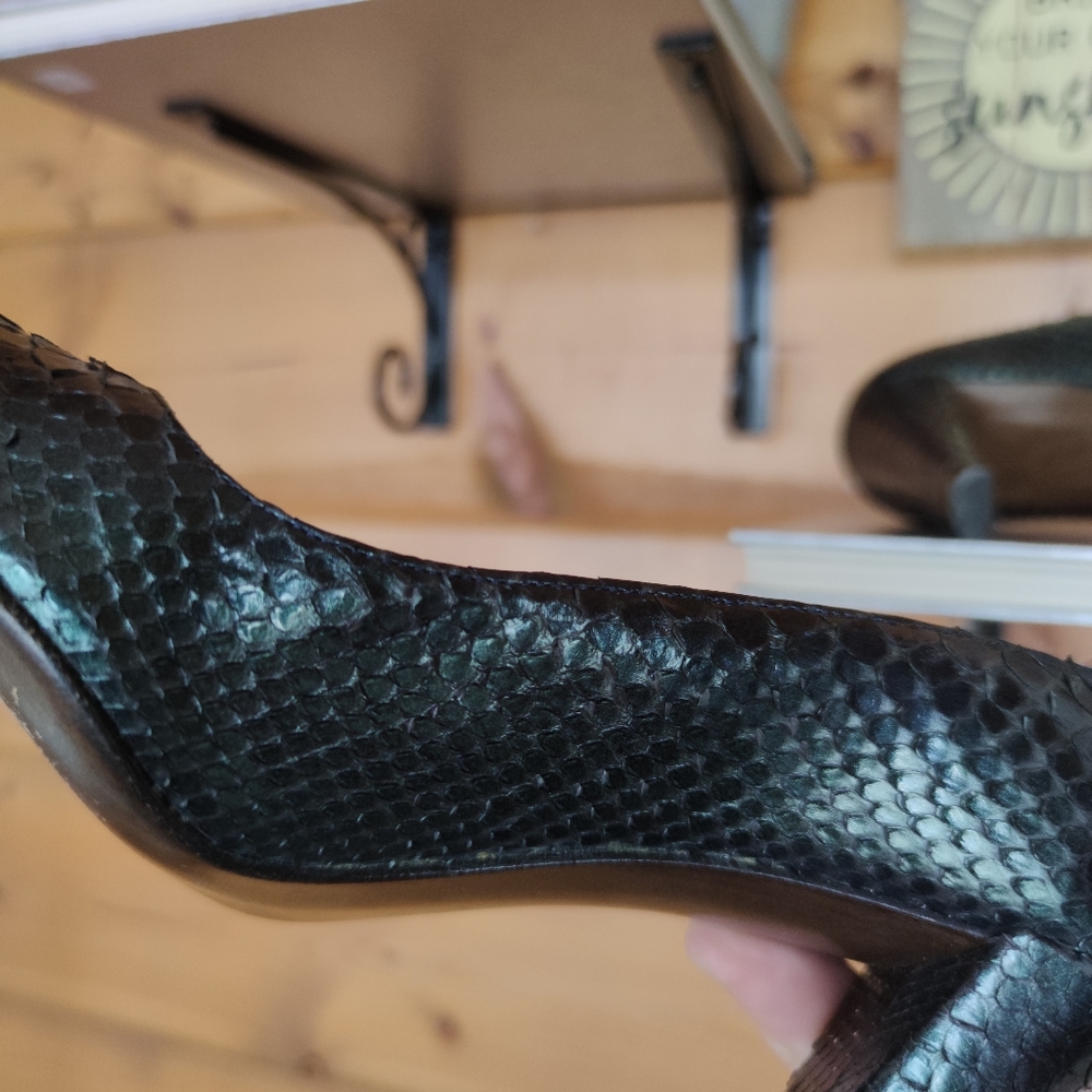 Stuart Weitzman Iridescent Snake Python Peep Toe … - image 7